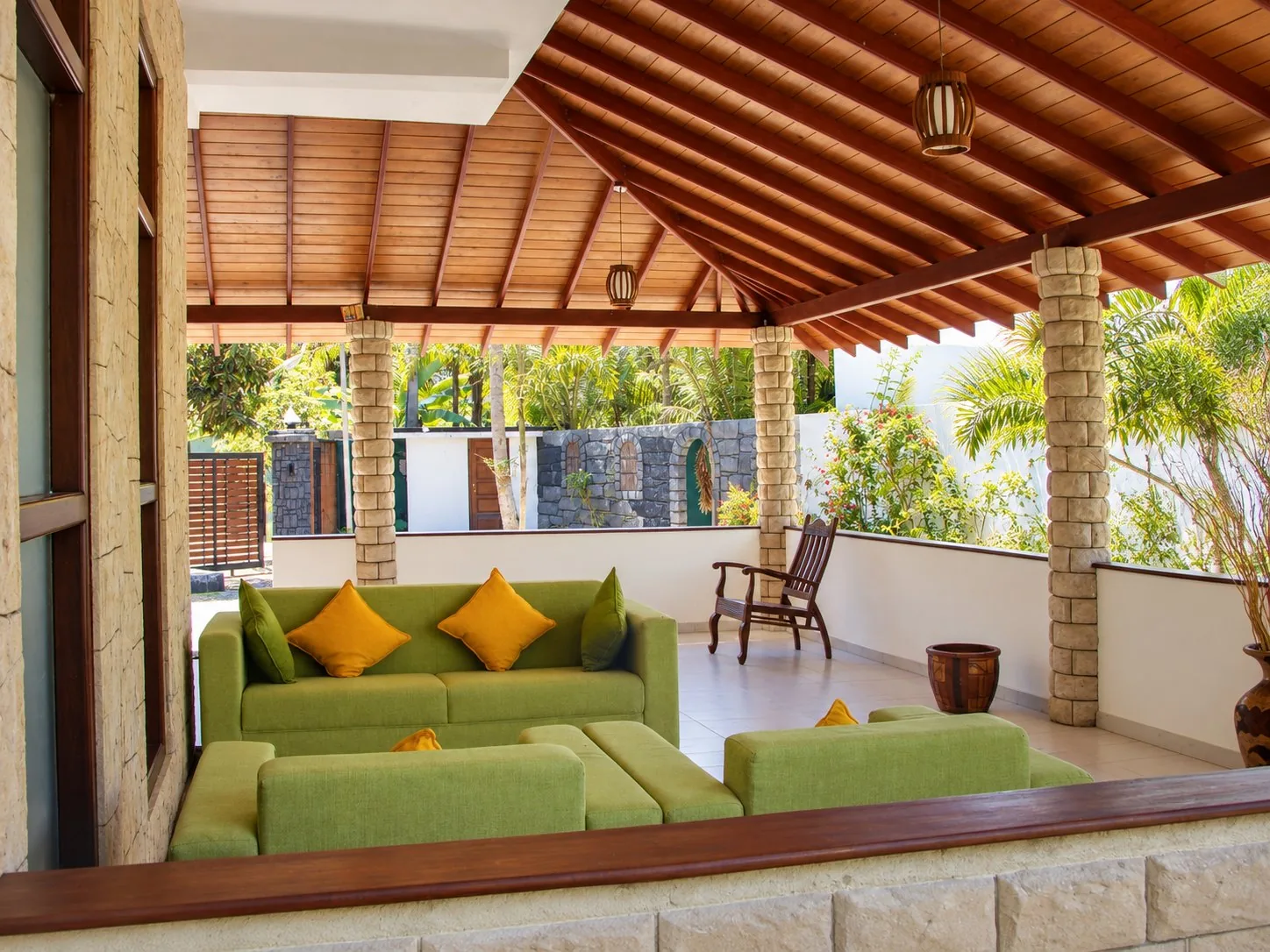Open-air lobby and common area